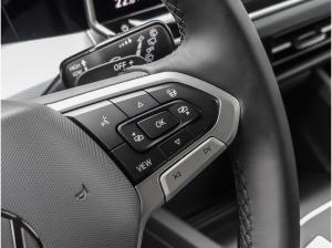 Volkswagen Golf 1.5 eTSI Goal AHK Area View