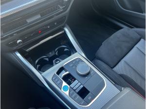 BMW i4 eDrive40 M Sport //Adapt.LED DrivingAssistant HUD