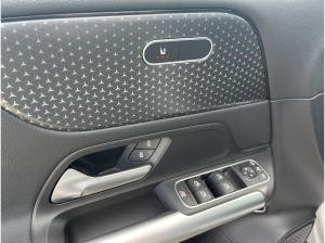 Mercedes-Benz GLA 200 Facelift+Advanced+Kamera+DAB+LED+Progr.+