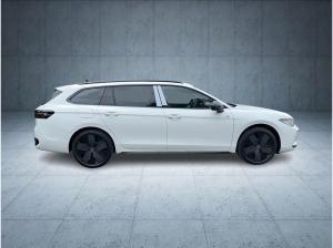 Volkswagen Passat R-Line 2.0 TDI DSG AHK Navi IQ SHZ