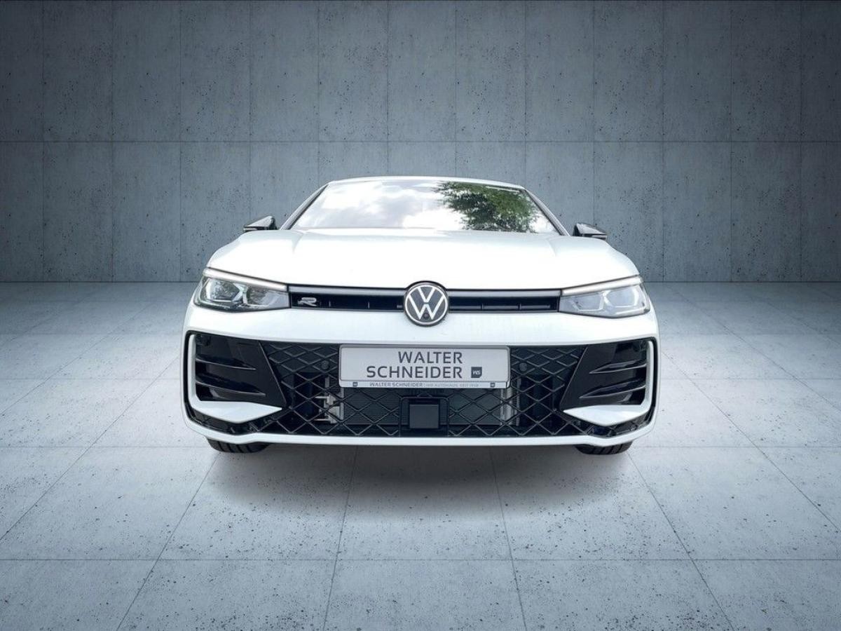 Volkswagen Passat R-Line 2.0 TDI DSG AHK Navi IQ SHZ