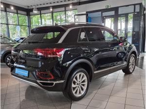 Volkswagen T-Roc 1.5 TSI Style DSG AHK LED PDC Sitzhzg