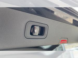 Mercedes-Benz E 220 d T-Modell AMG+Advanced+Night+AHK+CarPlay+