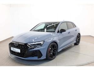 Audi RS3 Sportback TFSI quattro 280 km/h