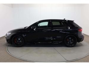 Audi RS3 Sportback TFSI quattro 280 km/h