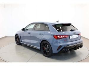 Audi RS3 Sportback TFSI quattro 280 km/h