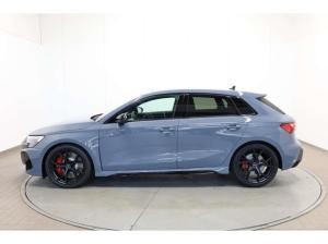 Audi RS3 Sportback TFSI quattro 280 km/h