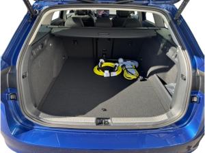 Skoda Superb Combi 1.5 TSI IV DSG MATRIX NAVI AHK PDC RÜFA SHZ ACC