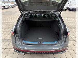 Volkswagen Passat R-Line 2025 2.0 TDI 4MOTION 193 DSG (UVP 70.450€/KW49) BLACK/IQ/HEAD/AHK/PANO/ASSIST/UVM.