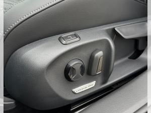 Volkswagen Passat R-Line 2025 2.0 TDI 4MOTION 193 DSG (UVP 70.450€/KW49) BLACK/IQ/HEAD/AHK/PANO/ASSIST/UVM.