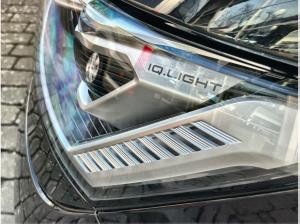 Volkswagen T7 Multivan Life 2.0 TDI DSG langer Überhang