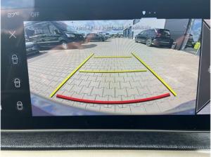 Peugeot 5008 Allure Hybrid 145PS 1.2l +KAMERA+TEMPOMAT