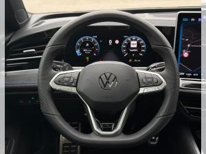 Volkswagen Passat R-Line 2025 2.0 TDI 4MOTION 193 DSG (UVP 70.450€/KW49) BLACK/IQ/HEAD/AHK/PANO/ASSIST/UVM.