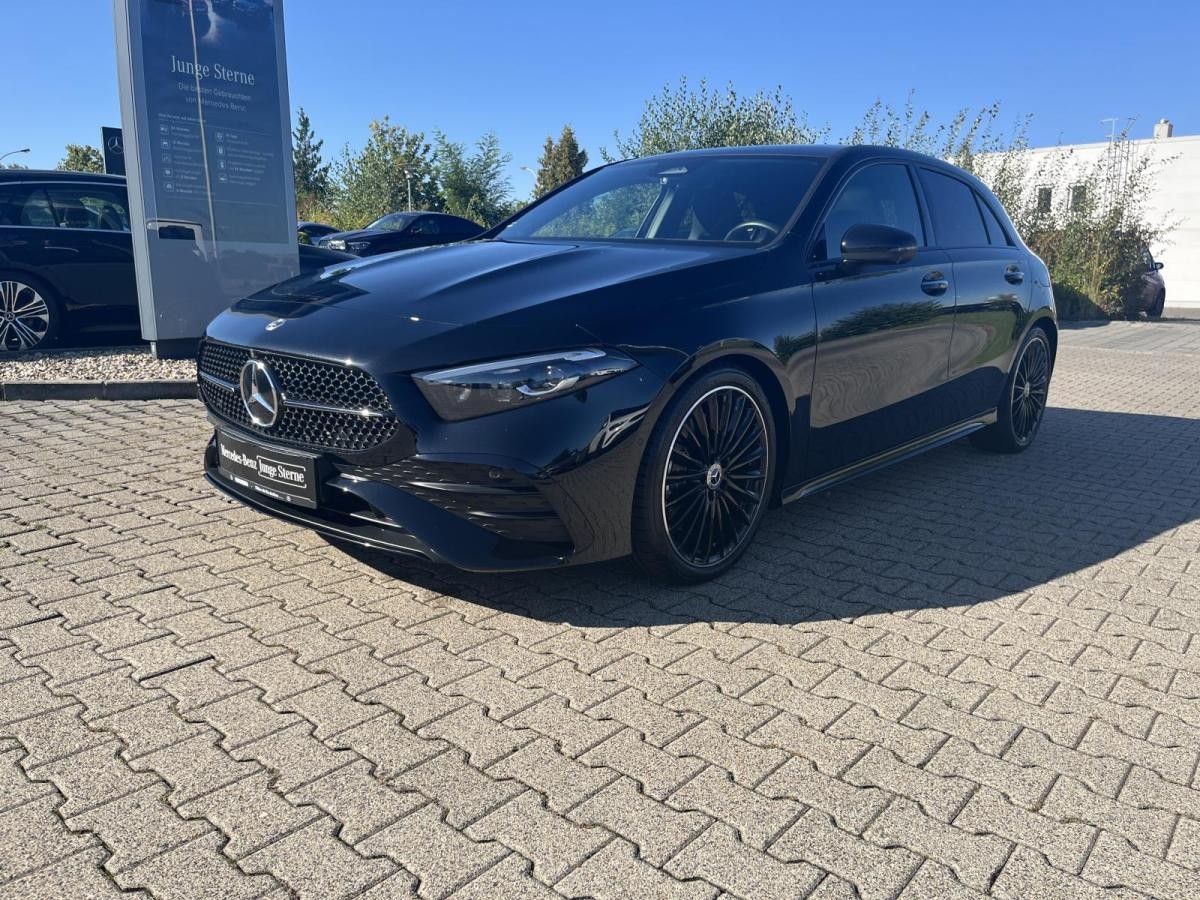 Mercedes-Benz A 250 4M AMG+Night+HeadUp+AHK+Pano+Multib+Distr+