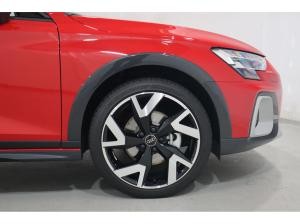 Audi A3 allstreet 35 TFSI Matrix*AHK*PDC *