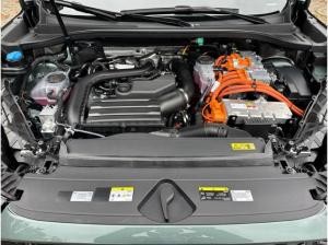 Audi Q3 SUV S line e-hybrid S tro 360°+HuD+Pano