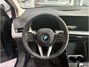 BMW 216 216i inkl. WKR+DAB LED RFK Parkassistent Klimaaut. Shz