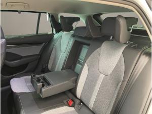 Skoda Octavia Combi Tour SOFORT VERFÜGBAR! ACC AHK Navi 360° eHeck Matrix