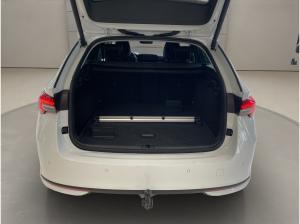Skoda Octavia Combi Tour SOFORT VERFÜGBAR! ACC AHK Navi 360° eHeck Matrix