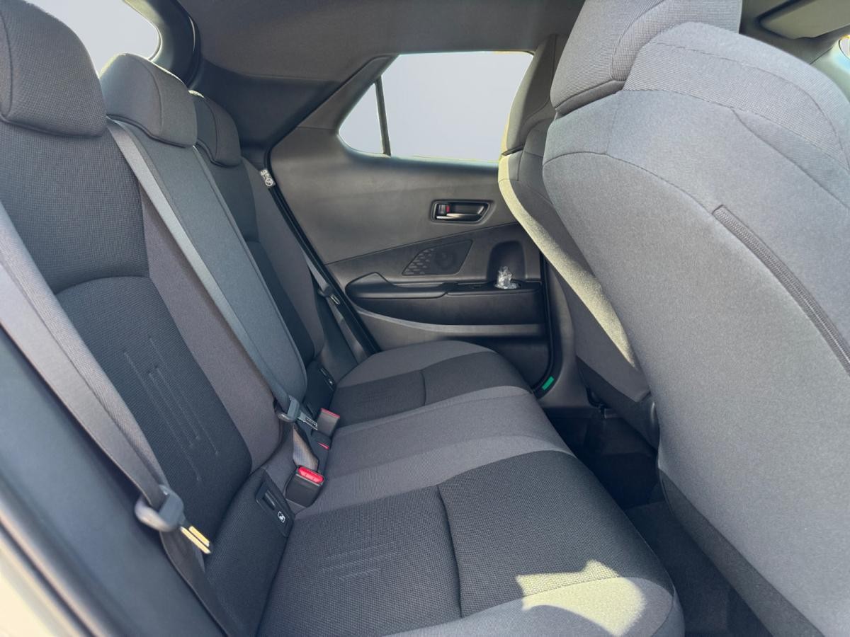 Toyota C-HR 🏁2.0 Plug-In-Hybrid – Teamplayer – Technik Paket – CarPlay- Sonderaktion🏁