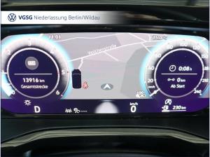 Volkswagen Multivan Life Lang AHK RearView ACC Navi Bluetooth