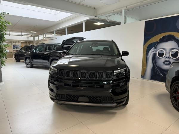 Jeep Compass Summit 1.5 GSE T4 48V e-Hybrid Abholung Mannheim