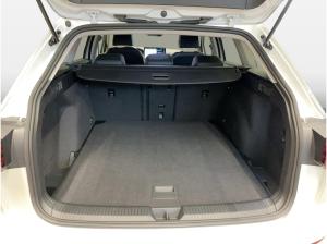 Volkswagen Golf VIII Variant GOAL 1.5 eTSI DSG 360 ACC AHK