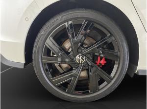 Volkswagen Golf VIII GTI AHK Pano Matrix LM 18" Navi RFK ACC