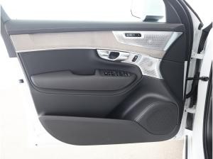 Volvo XC90 T8/ Ultra Bright/ Luft/B&W/ 22"/SOFORT/0,5%