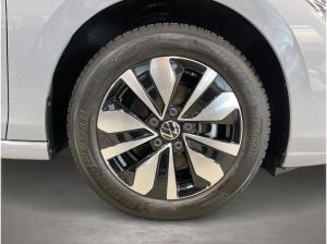Volkswagen Golf VIII GOAL 1.5 TSI ACC AHK DynLicht LED Navi