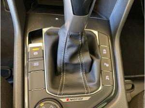 Volkswagen Tiguan 2.0 TDI R-Line 4M*IQ.LIGHT*AHK*Area View*