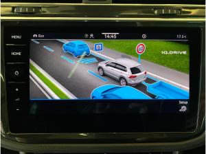 Volkswagen Tiguan 2.0 TDI R-Line 4M*IQ.LIGHT*AHK*Area View*