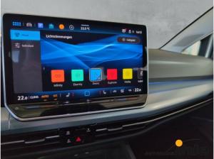 Volkswagen Golf VIII 1,5 TSI Energy AHK+GJ-REIFEN+SITZHZG