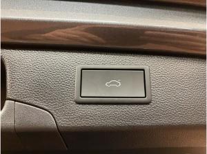 Volkswagen Passat Variant 1.5 TSI DSG R-Line / SOFORT VERFÜGBAR !