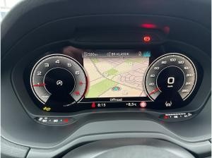 Audi Q2 advanced 35 TFSI Stdhzg AHK ACC Matrix Navi