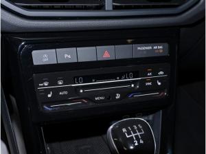 Volkswagen T-Cross 1,0 TSI Life ACC LED R-Kamera NaviMedia PDC