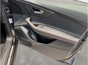 Audi SQ8 SUV TFSI 373 kW tiptronic(MT)