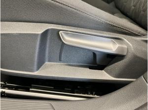 Volkswagen Golf VIII Variant Life 1.5 TSI ACC LED LM PDC