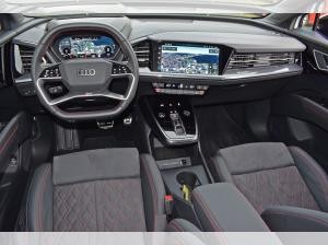 Audi Q4 e-tron 45 *S-line*Matrix*AHK*HuD*SONOS*RüKam*