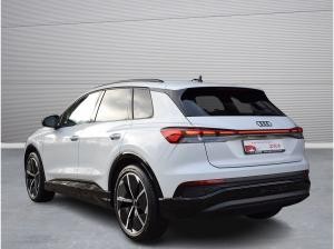 Audi Q4 e-tron 45 *S-line*Matrix*AHK*HuD*SONOS*RüKam*