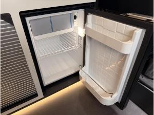 Renault Trafic 51FB Light #SOLAR #MARKISE