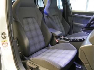 Volkswagen Golf GTE 1,5 eHybrid / DSG Lagerwagen !