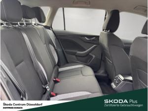 Skoda Kamiq Selection TSI DSG Infotainment-Paket Komfort-Paket Fahrassistenz-Paket: Plus