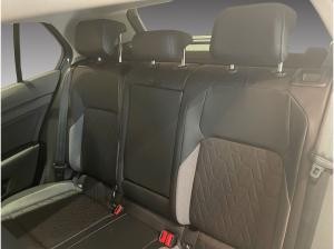 Volkswagen Golf 1.5 eTSI Energy DSG AHK