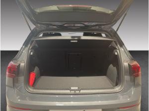 Volkswagen Golf 1.5 eTSI Energy DSG AHK