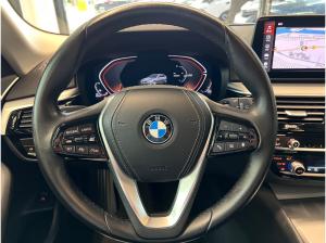 BMW 520 Touring (G31) Navi Kamera SR&WR ACC