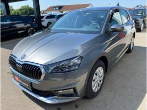 Skoda Fabia 1.0 TSI Selection KLIMA PDC DAB+ CAR-PLAY