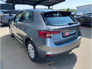 Skoda Fabia 1.0 TSI Selection KLIMA PDC DAB+ CAR-PLAY