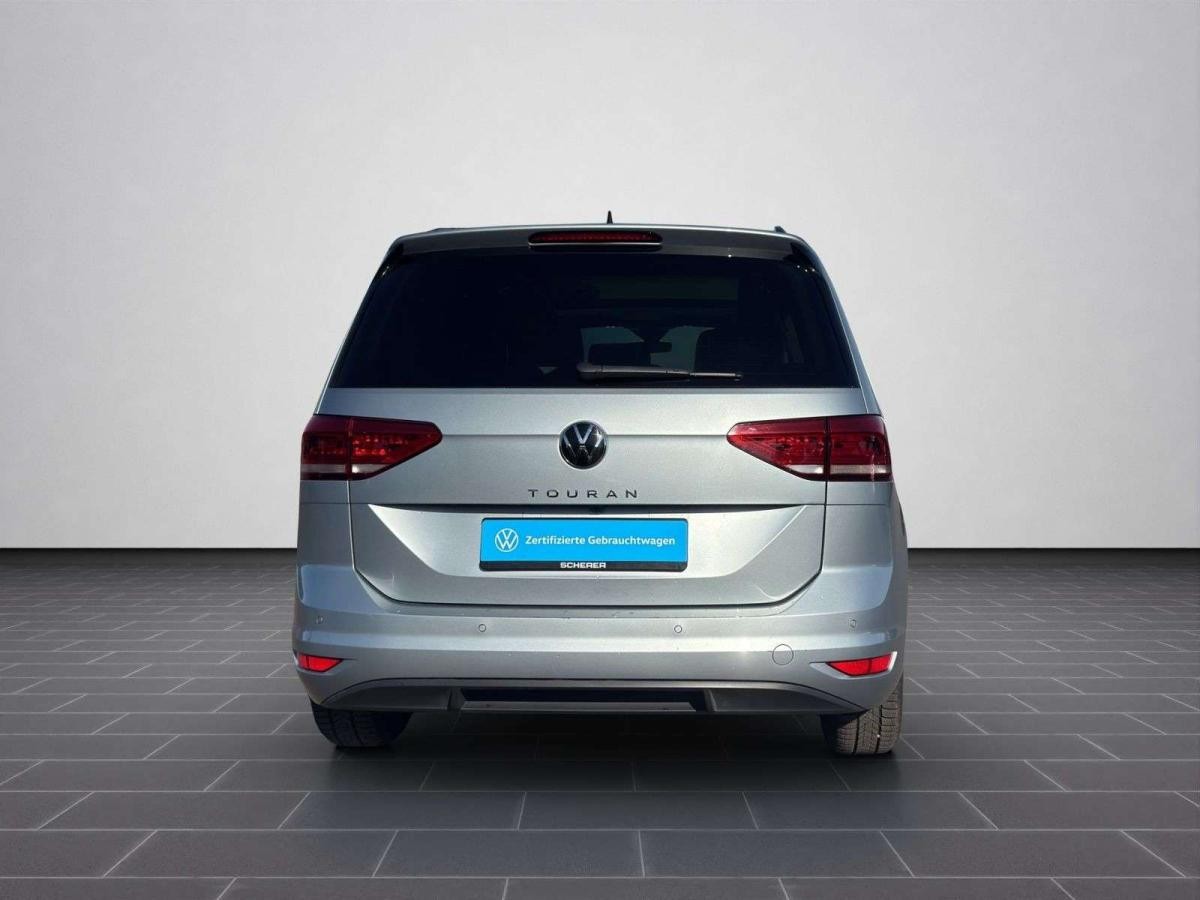 Volkswagen Touran Highline 1.5 TSI DSG 7-SITZER BLACK STYLE