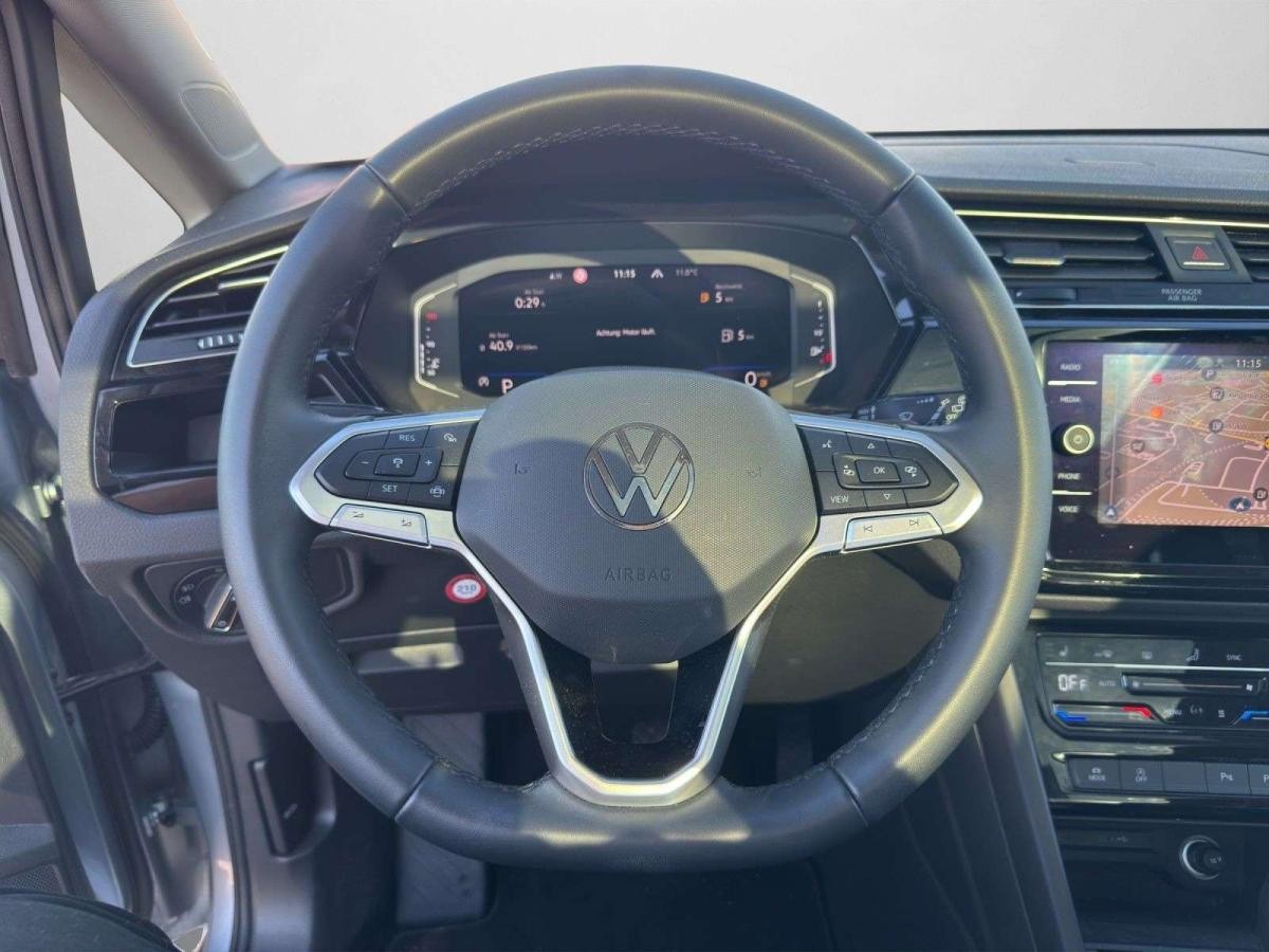 Volkswagen Touran Highline 1.5 TSI DSG 7-SITZER BLACK STYLE